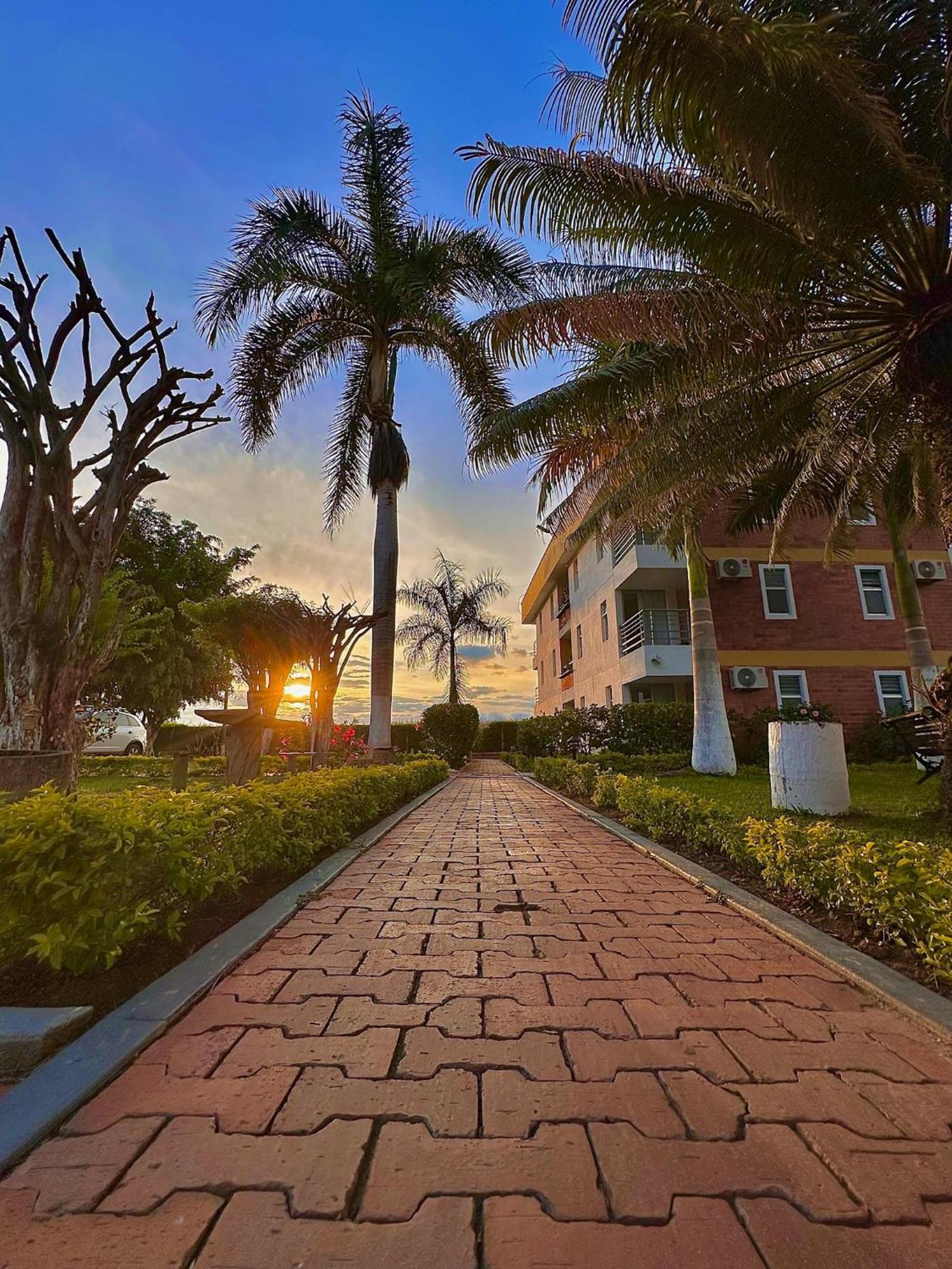 Hotel Villa Zaragoza Buitenkant foto